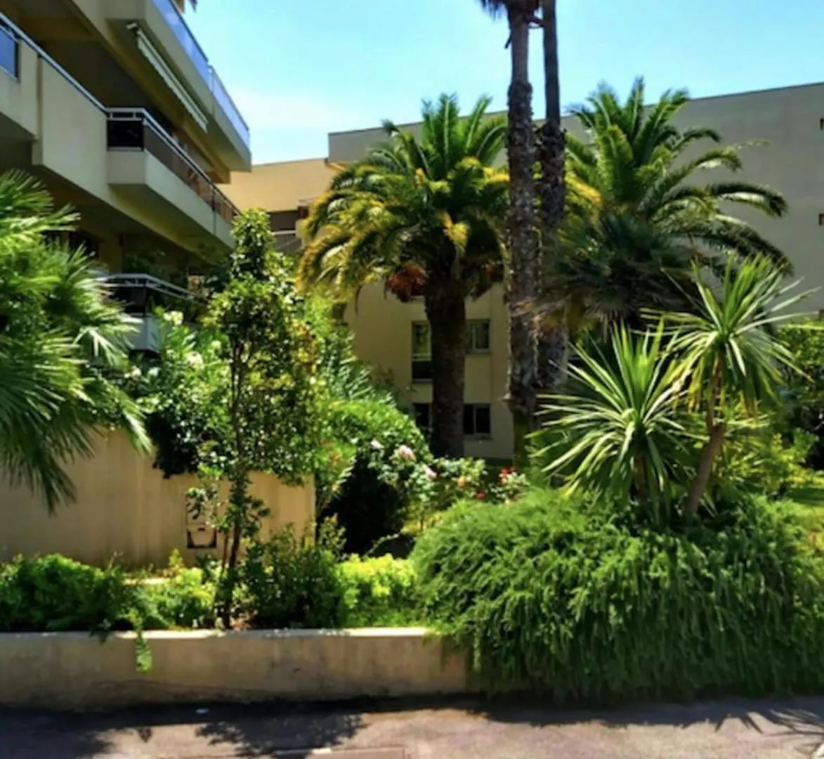 Nice Apartment Near The Matisse Museum In Ницца